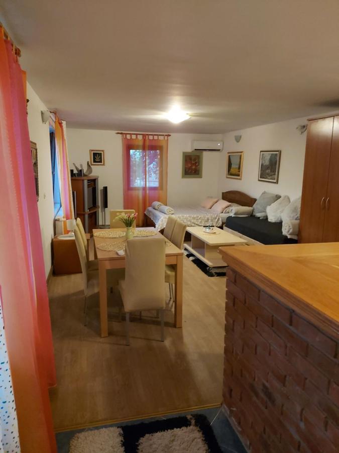 Studio Apartman Kotro Beli Manastir Экстерьер фото