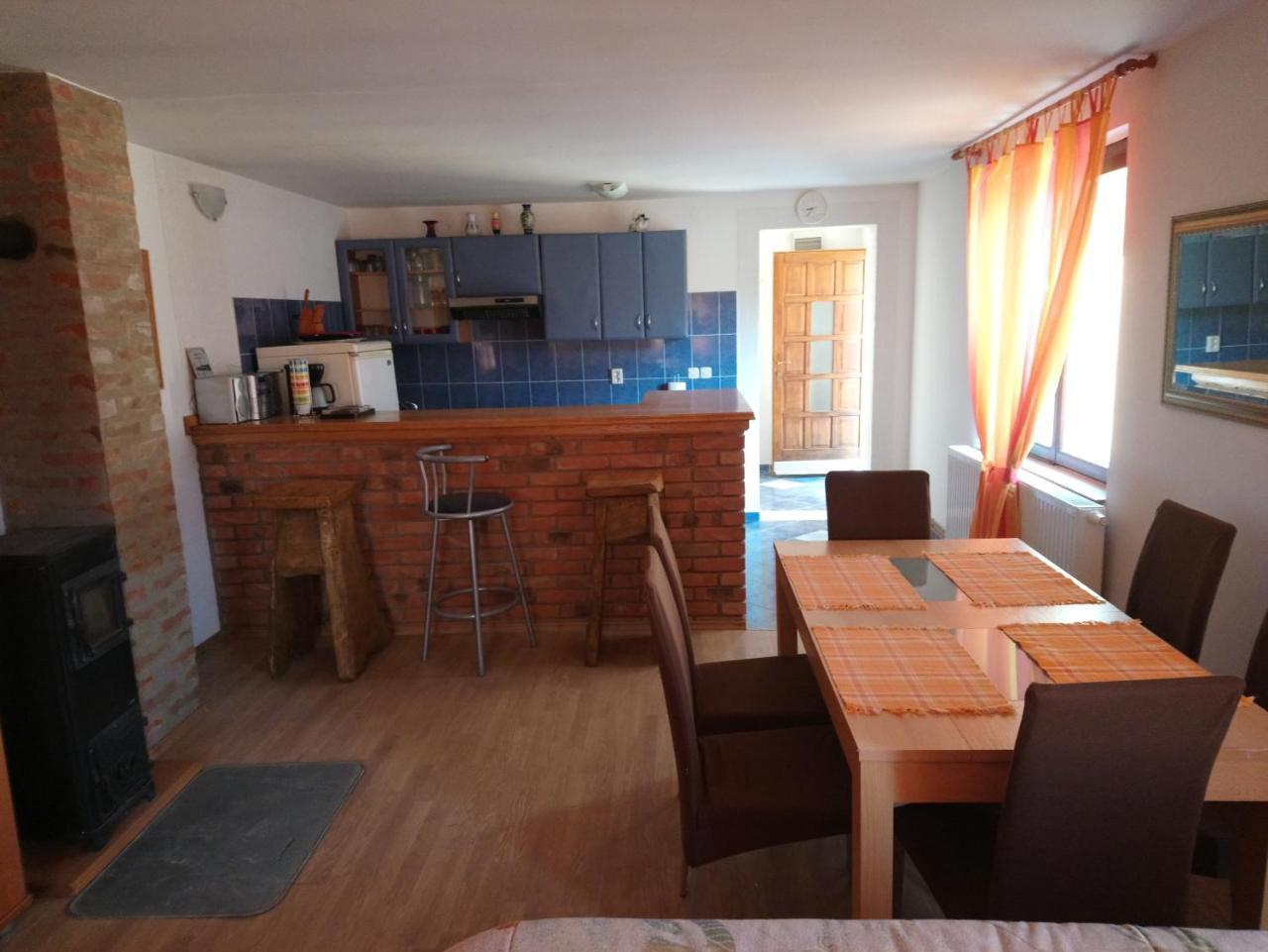 Studio Apartman Kotro Beli Manastir Экстерьер фото